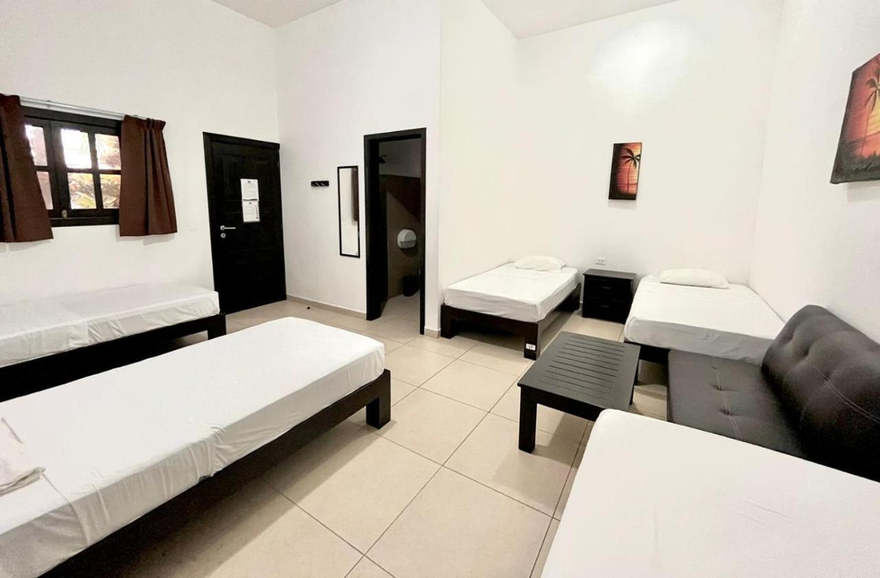 We Playa Hotel Плая дел Кармен Екстериор снимка