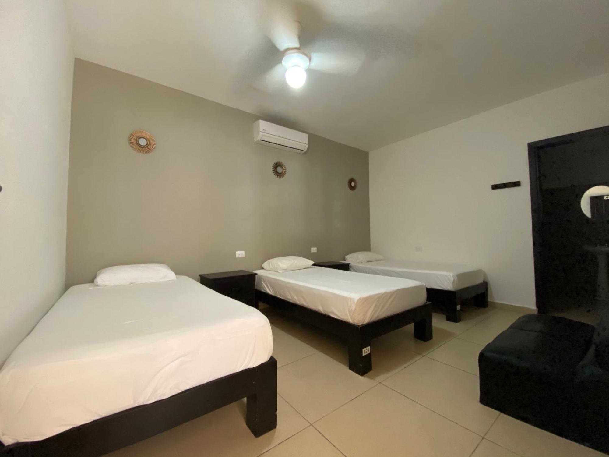 We Playa Hotel Плая дел Кармен Екстериор снимка