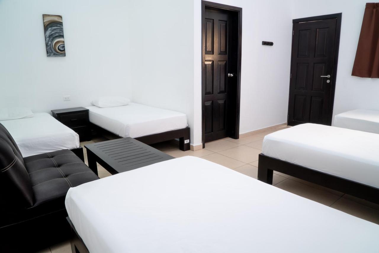 We Playa Hotel Плая дел Кармен Екстериор снимка